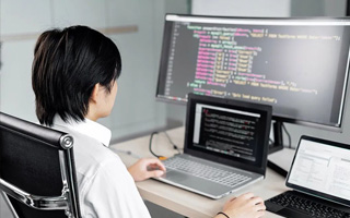 山南 api php源码,下载的php源码怎么运行呢？